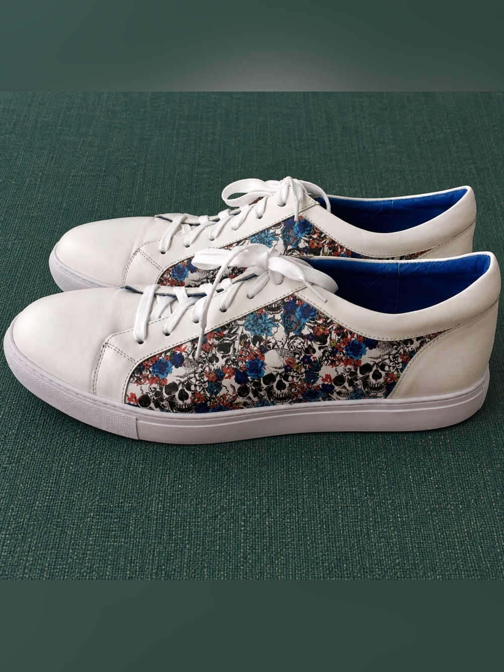Robert Graham Skull Floral Print Sneakers White Leather Men’s Size 9 Designer